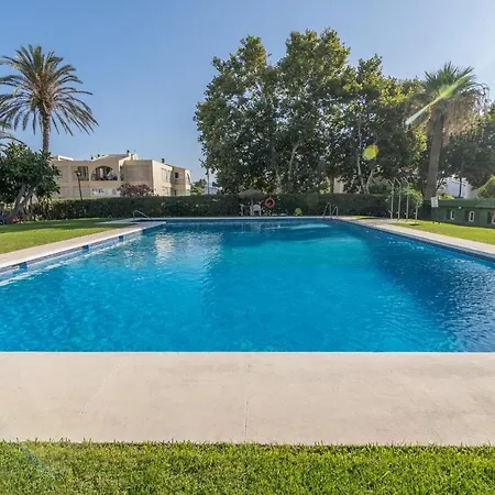 Homes Hesperides Garden